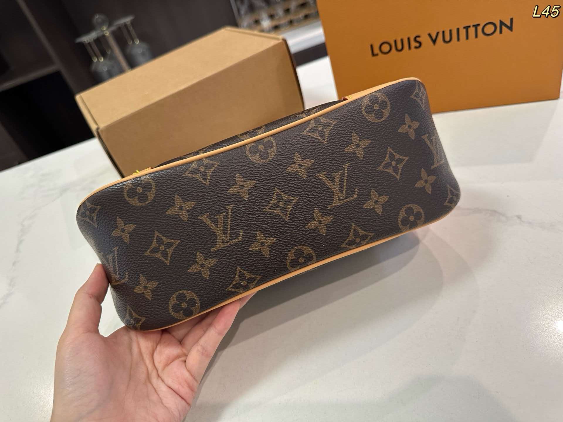 LV Boulogne Black Corner Monogram Hobo Shoulder Bag