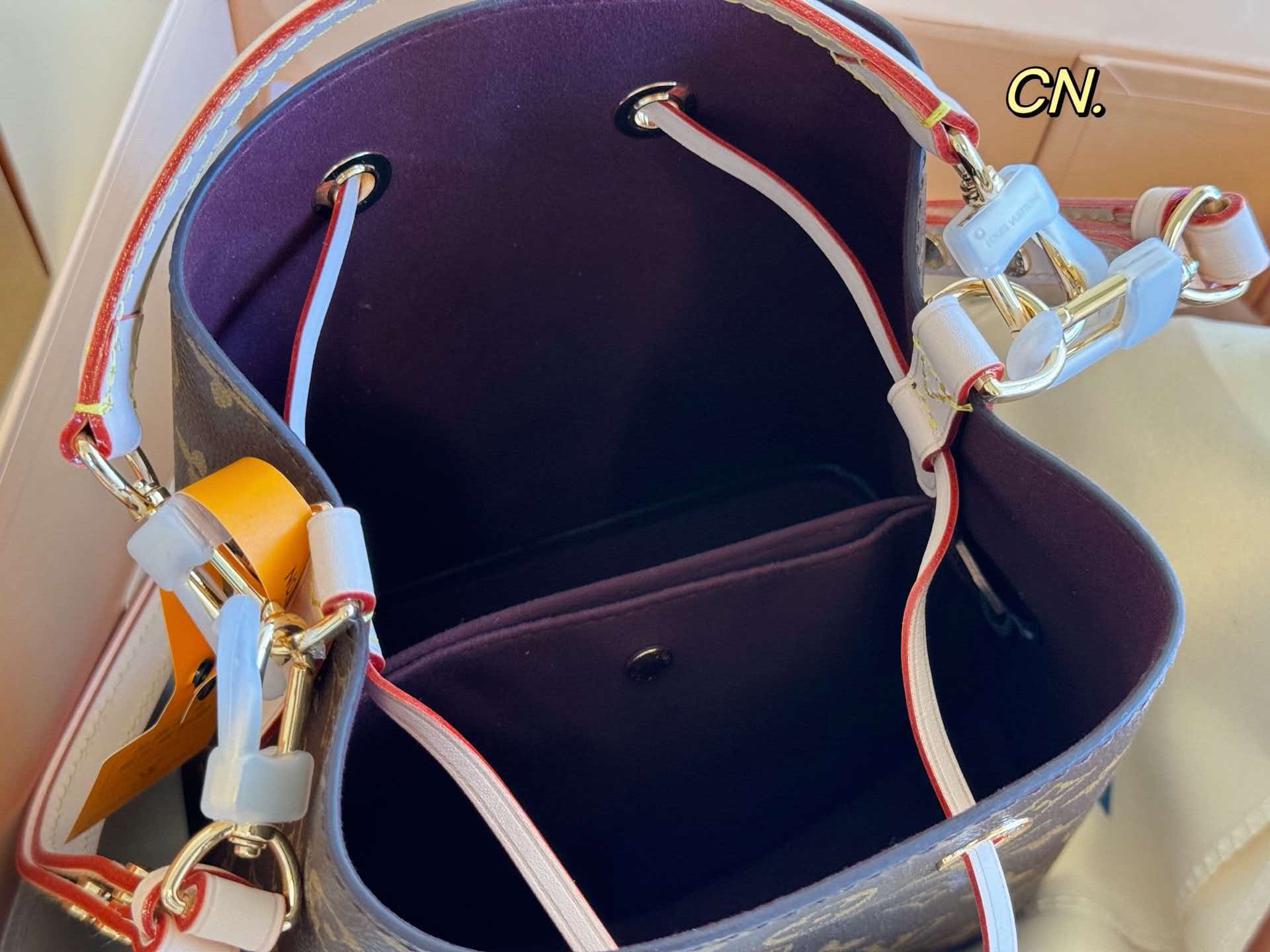 LV Néonoé BB Monogram Canvas Drawstring Bucket Crossbody Bag