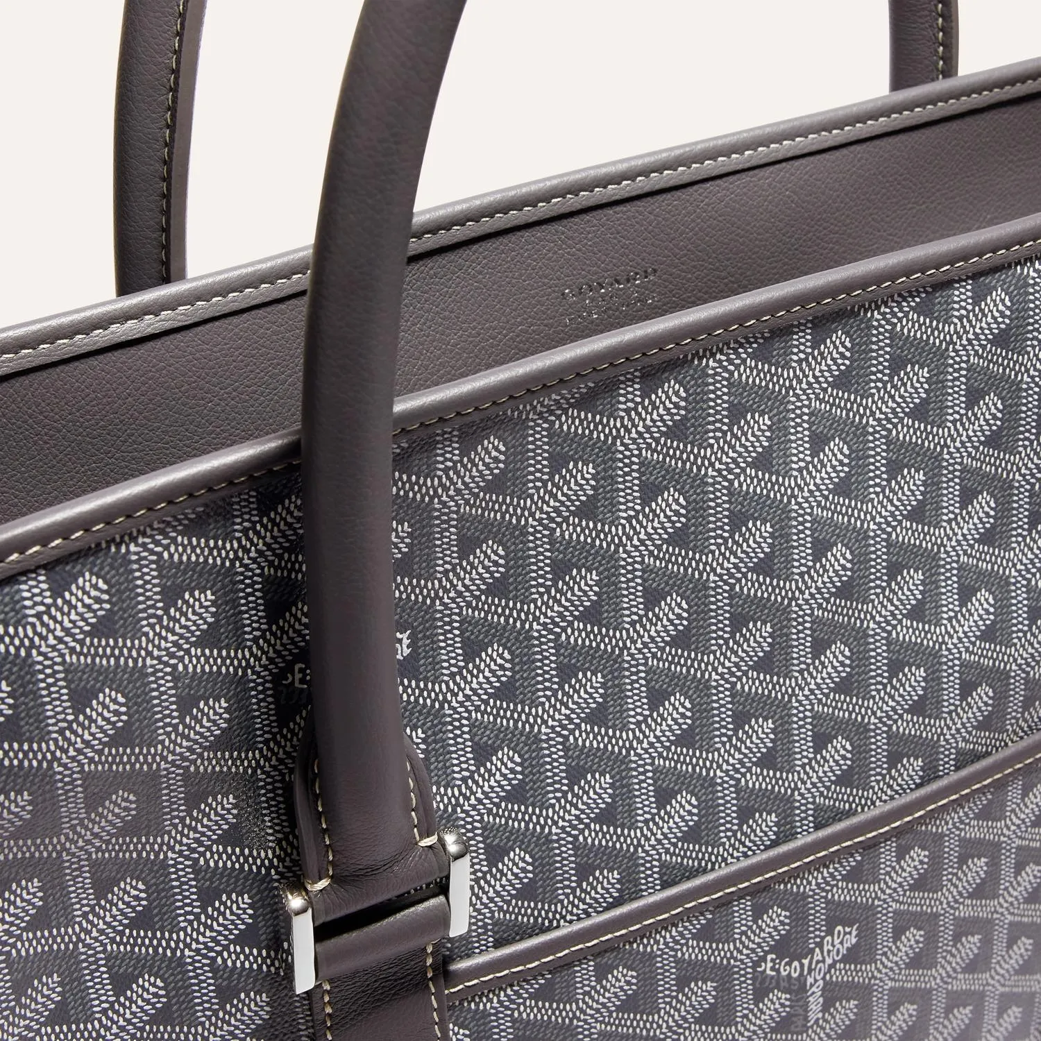 Goyard Saint Léger green vertical hand tote bag, iconic goyardine canvas, leather trim, top short handles, vertical structured silhouette