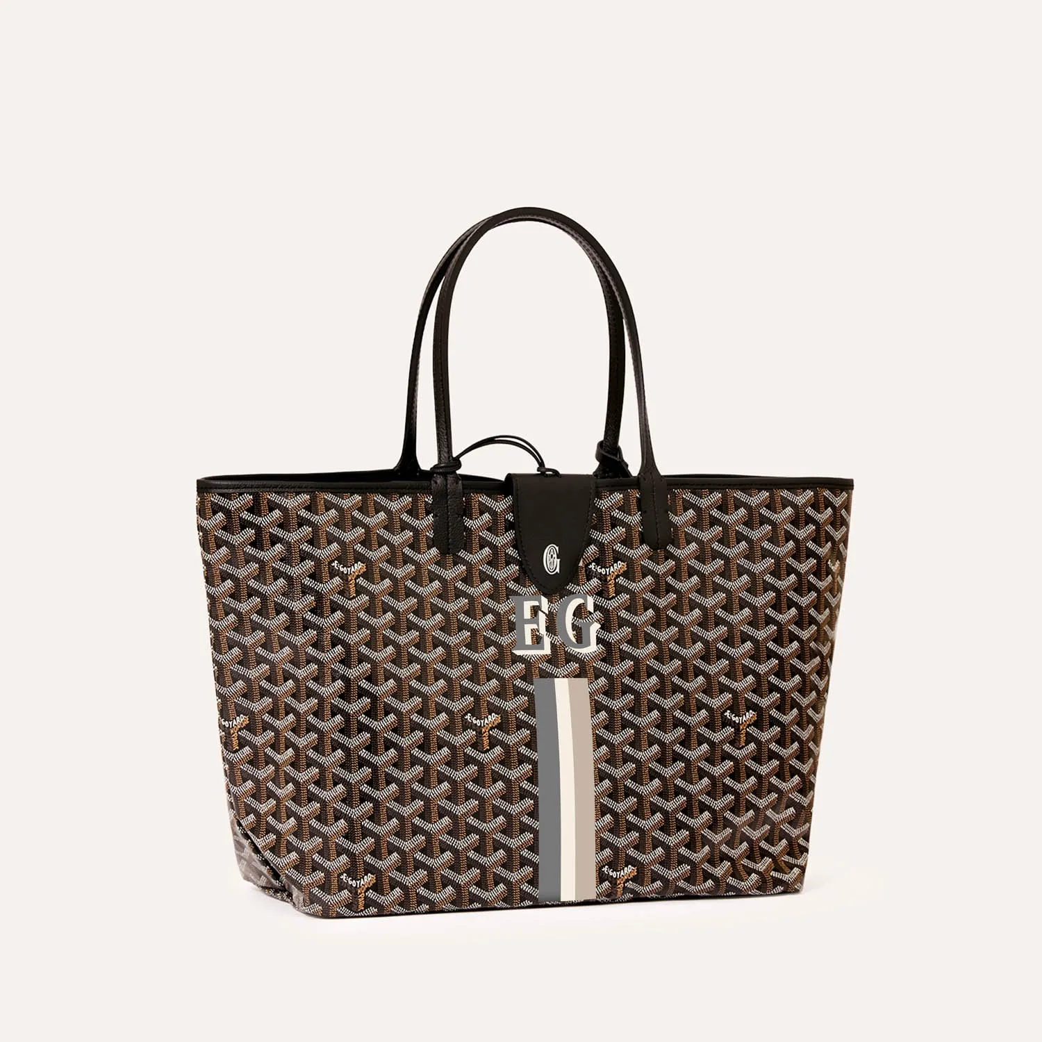 Goyard Saint Louis PM green reversible tote bag, iconic goyardine canvas, chevroches calfskin trim, hand‑painted stripes and initials detail, dual‑sided usable design